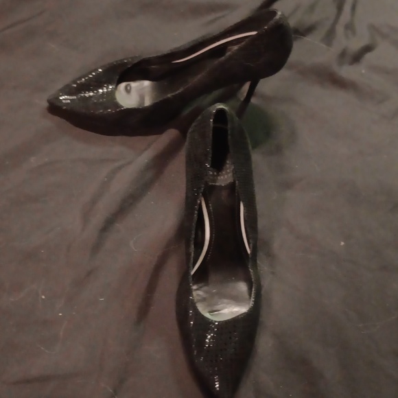 White House Black Market Shoes - Women's shoes